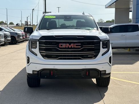 Used 2025 GMC Sierra 1500 AT4 AWD/4WD image 14