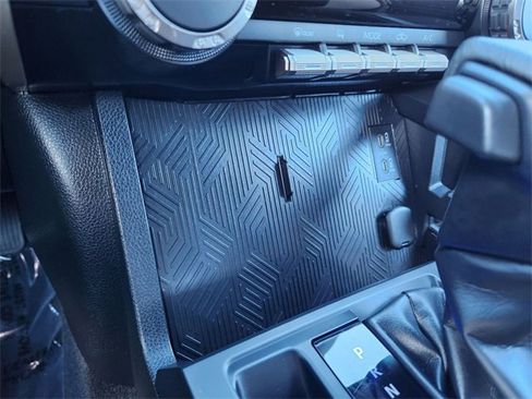 Used 2025 Toyota Tacoma TRD Off-Road image 28