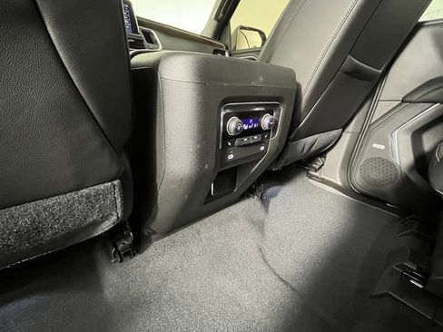 Used 2021 Chevrolet Tahoe High Country w/ Premium Package image 29