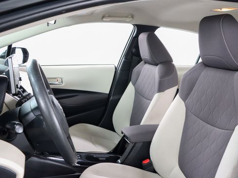 Used 2020 Toyota Corolla LE FWD image 23