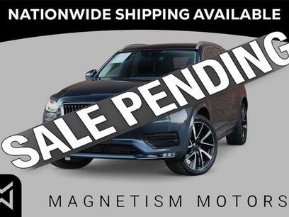Used 2022 Volvo XC90 T6 Momentum w/ Advanced Package