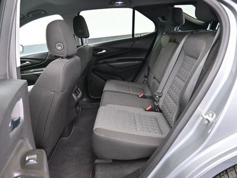 Used 2024 Chevrolet Equinox LT image 29