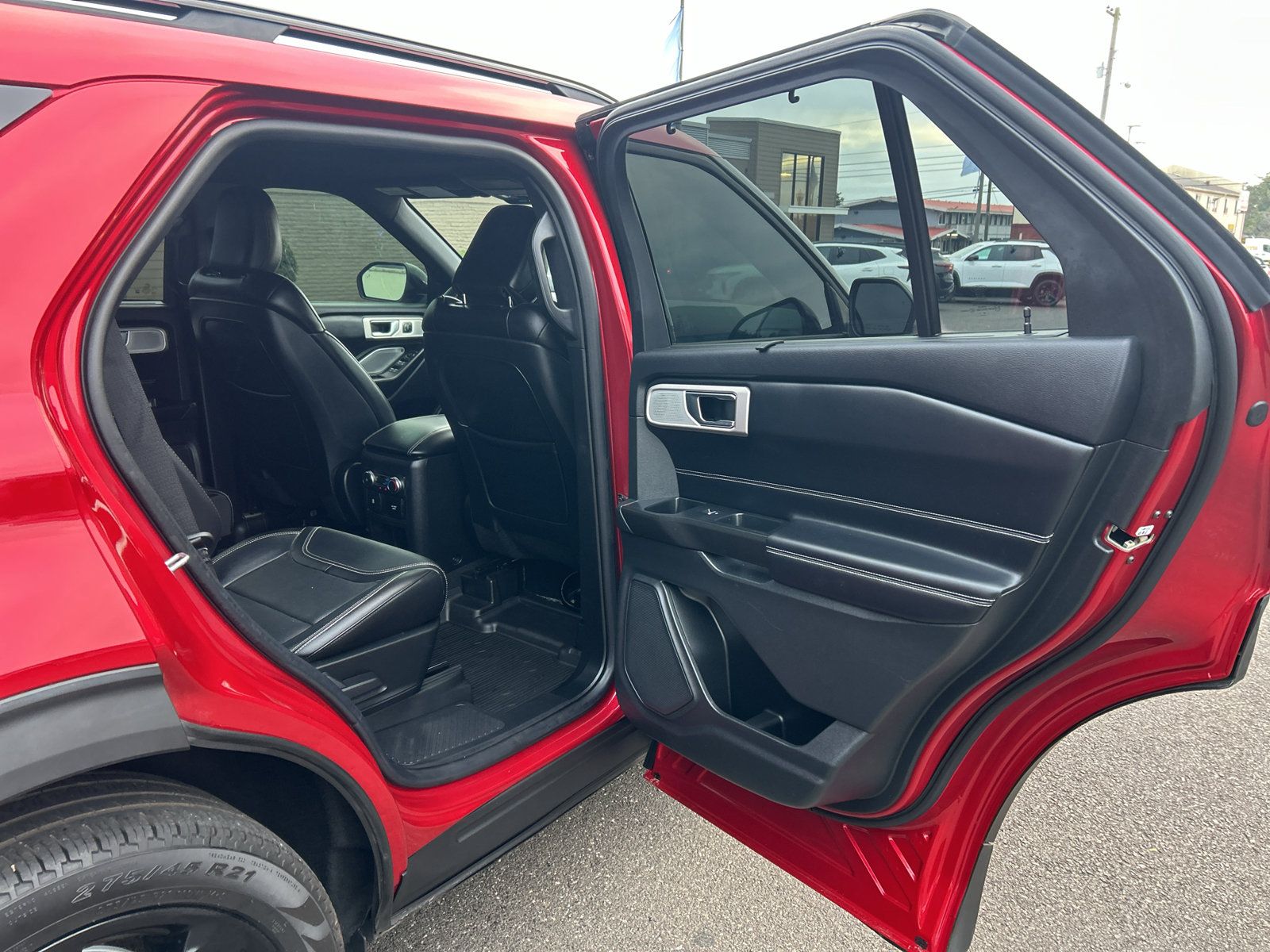 Used 2020 Ford Explorer ST w/ ST Street Pack AWD/4WD image 29