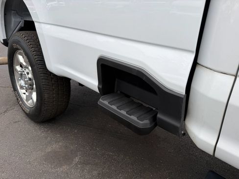 Used 2017 Ford F250 XL w/ Power Equipment Group AWD/4WD image 32