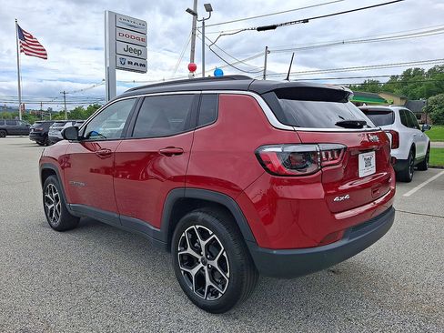 Certified 2025 Jeep Compass Limited AWD/4WD image 22