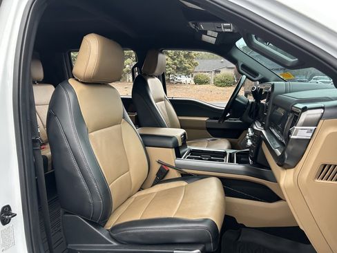 Used 2023 Ford F250 Lariat w/ Chrome Package image 57