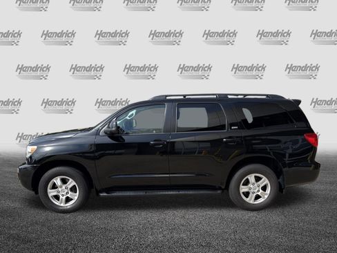 Used 2016 Toyota Sequoia SR5 AWD/4WD image 7