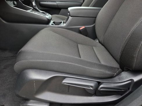 Used 2024 Honda CR-V LX image 14