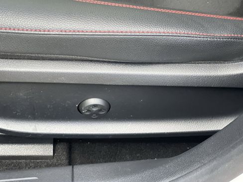 Used 2025 Mercedes-Benz CLA 35 AMG 4MATIC image 22