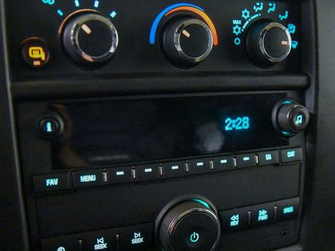 Used 2024 GMC Savana 2500 w/ Driver Convenience Package image 18