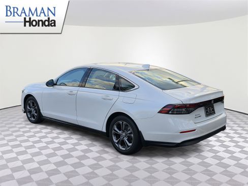 Certified 2023 Honda Accord EX image 4