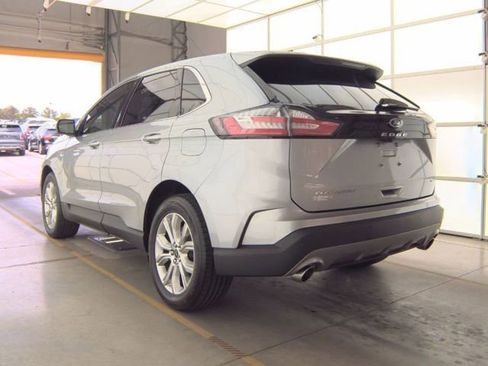 Used 2024 Ford Edge Titanium AWD/4WD image 2