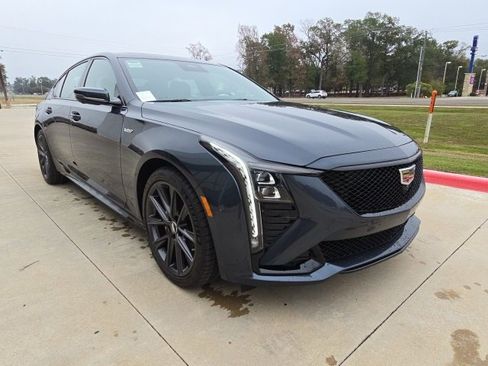New 2026 Cadillac CT5 V image 7