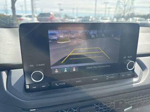 Certified 2023 Honda Accord EX image 21