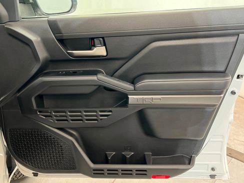 Used 2025 Toyota Tacoma TRD Off-Road image 23