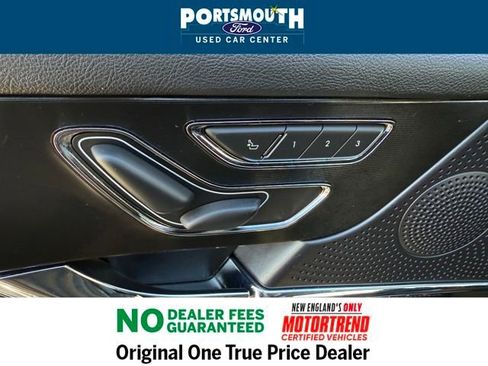 Used 2023 Lincoln Corsair AWD w/ Equipment Group 101A image 18