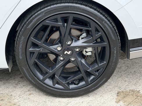 Used 2025 Hyundai Elantra N Line FWD image 9