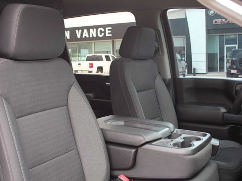 Used 2023 Chevrolet Silverado 2500 Custom w/ Custom Value Package AWD/4WD image 18
