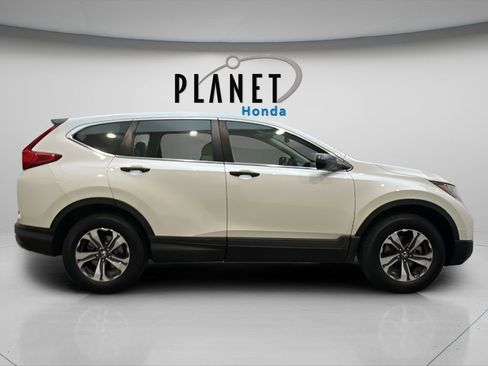 Used 2017 Honda CR-V LX image 3