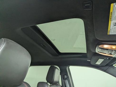 Used 2024 Dodge Durango R/T AWD/4WD image 32