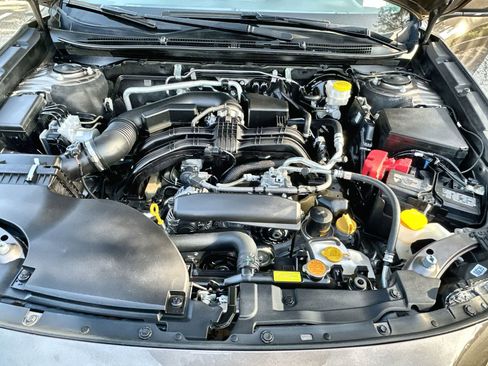 Used 2022 Subaru Outback Limited image 7