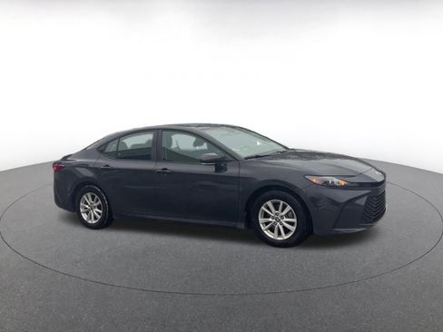 Used 2025 Toyota Camry LE image 2
