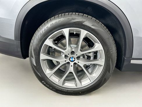 New 2026 BMW X5 xDrive40i w/ Premium Package AWD/4WD image 32