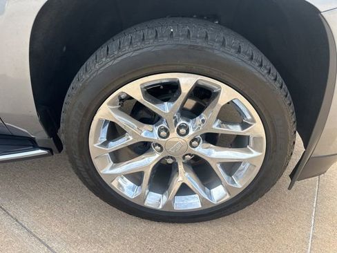 Used 2020 Cadillac Escalade Luxury AWD/4WD image 9