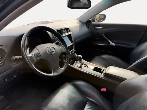 Used 2010 Lexus IS 250 AWD w/ Luxury Plus Value Edition image 10