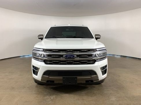 Used 2023 Ford Expedition King Ranch image 3