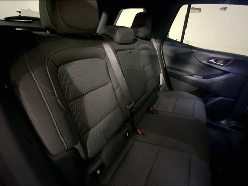 Used 2026 Chevrolet Equinox LT FWD image 24