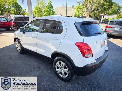 Used 2015 Chevrolet Trax LS w/ LPO, Cargo Package image 7