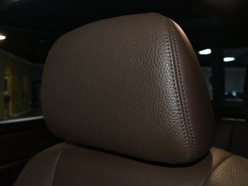 Used 2023 Nissan Titan Platinum Reserve w/ Moonroof Package AWD/4WD image 9