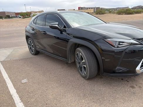 Used 2021 Lexus UX 250h w/ Accessory Package (Z1) image 5