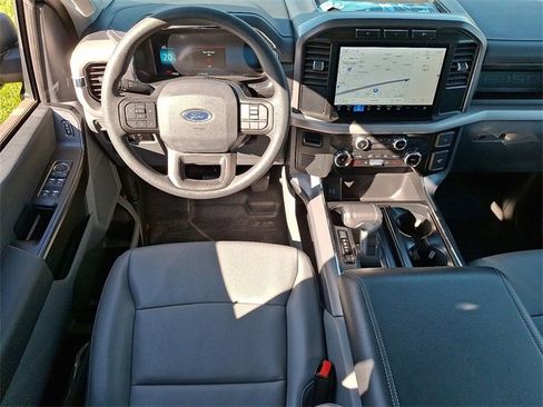 Used 2023 Ford F150 Lightning Pro image 9