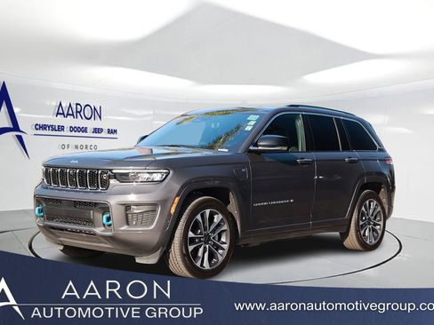 Used 2023 Jeep Grand Cherokee Overland w/ Advanced Protech Group III AWD/4WD image 1
