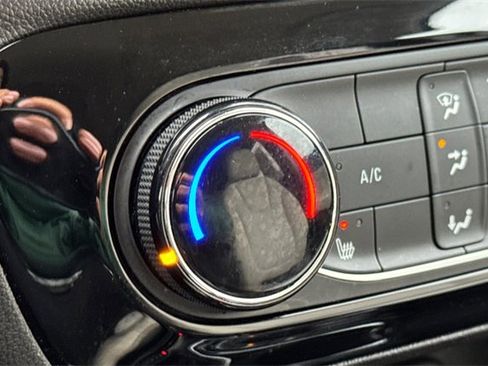 Used 2022 Buick Encore GX Preferred w/ Sport Touring Package image 29