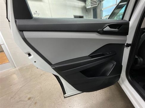 Used 2023 Volkswagen Taos S FWD image 21