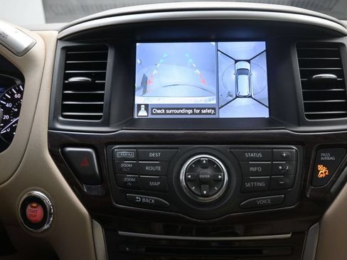 Used 2014 Nissan Pathfinder Platinum w/ Platinum Premium Package AWD/4WD image 12
