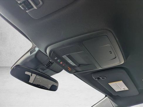 Certified 2026 Chevrolet Traverse LT AWD/4WD image 21