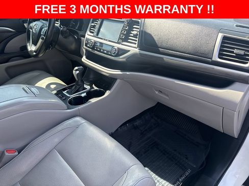 Used 2017 Toyota Highlander Limited w/ Carpet Mat Package AWD/4WD image 35