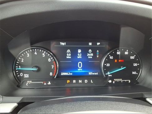 Used 2022 Ford Explorer XLT w/ Equipment Group 202A image 24