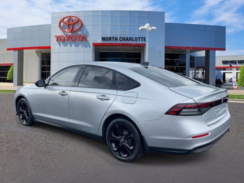 Used 2025 Honda Accord SE image 4