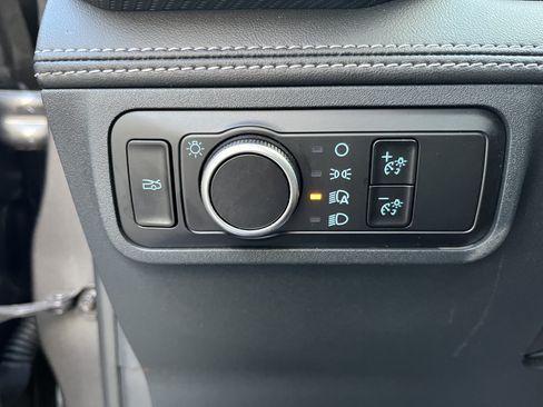 Used 2025 Ford Mustang Premium RWD image 20