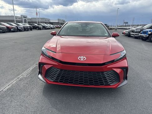 New 2026 Toyota Camry SE w/ Convenience Package image 3