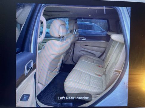 Used 2016 Jeep Grand Cherokee Limited AWD/4WD image 15