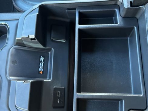 Used 2023 GMC Sierra 1500 AT4 w/ Technology Package image 24