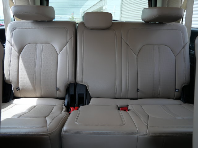 Used 2024 Ford Expedition Max Limited AWD/4WD image 18