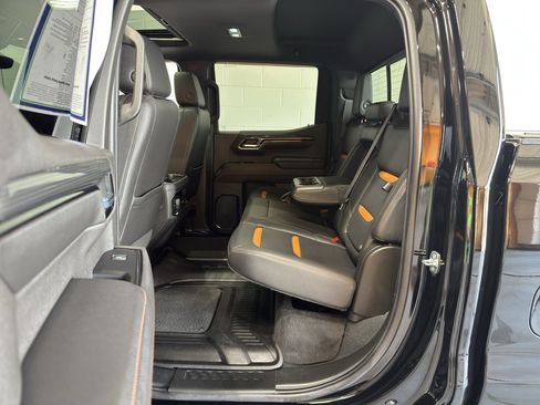 Used 2022 GMC Sierra 1500 AT4 w/ AT4 Premium Package image 13