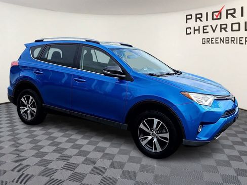 Used 2018 Toyota RAV4 XLE w/ Plus Extra Value Package FWD image 2